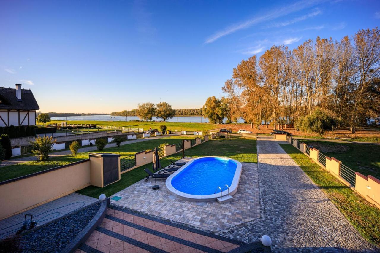 Villa Aljmaš Esterno foto